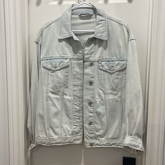 Zara denim jacket with fruits embroidered - Picture 2 of 4